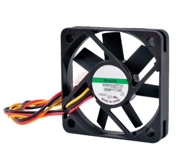 Ventilateur de refroidissement industriel 5V 0.8W 50x10mm à 3 fils
