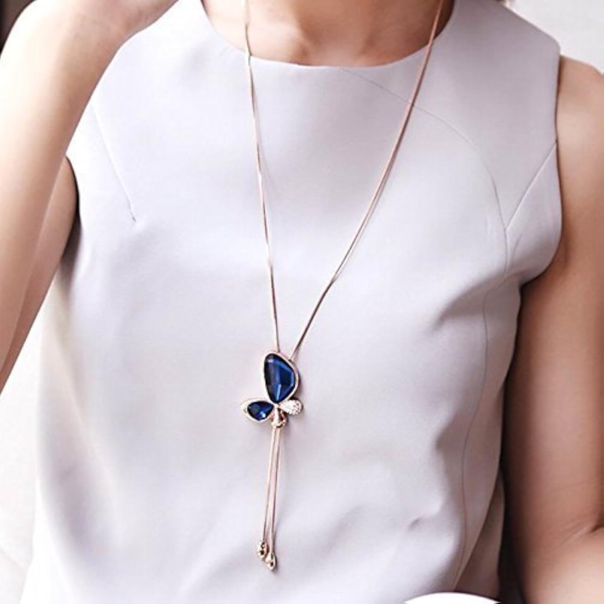 Stylish Crystal Butterfly Chain Pendant Necklace