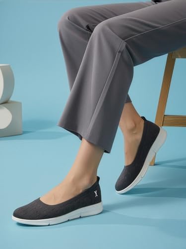 Image of Carlton London Women's Textured Knit Comfort Ballet Flats