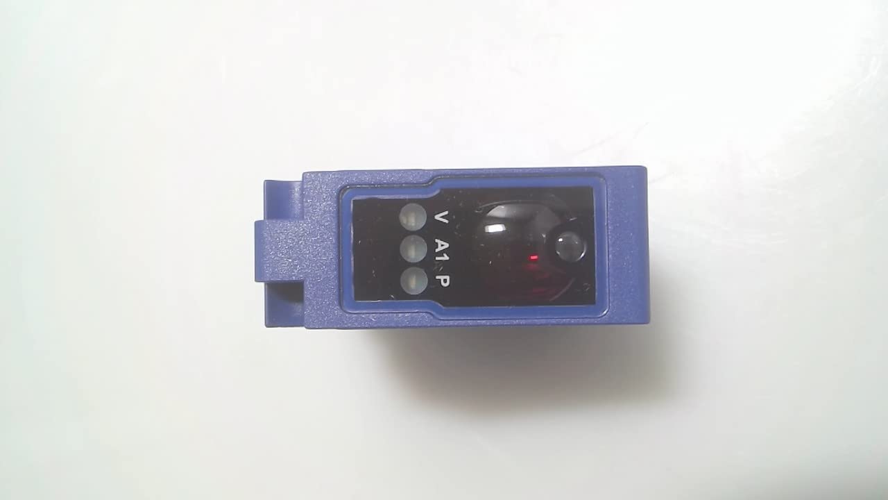 OMRON E3FA-DP11 2M 100 MM SENSING DISTANCE, 10-30 VDC, 2 METER CABLE LENGTH, CABLE CONNECTION, COMPACT, CYLINDRICAL, DIFFUSE-REFLECTIVE, PHOTOELECTRIC SENSOR, PLASTIC HOUSING, PNP OUTPUT, RED LED, SIN