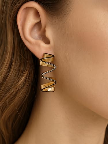 Image of Bohey by KARATCART Gold-Toned Classic Half Hoop Earrings for Women