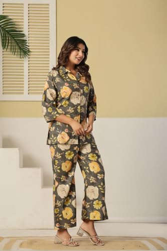 Image of Women's Pure Cotton Printed Night Suit,Top and Relaxed Pajama Set, Stylish Sleepwear