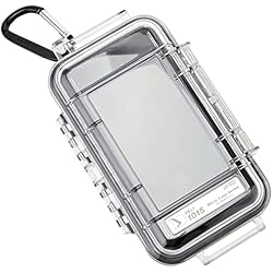 Maletas Pelican España PELI 1015 Caja compacta para la protección de pequeños dispositivos en el exterior o en los deportes, IP67 estanca, 0,3L de capacidad, fabricada en EE.UU., color negro/transparente