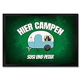 speecheese Hier Campen Wohnwagen Fußmatte - personalisiert - Schmutzfänger für Campingwagen Campingplatz mit Namen individualisierbar