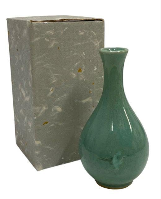 韓国青磁 Amazon.co.jp: 韓国青磁 青岩窯 高麗青磁雲鶴紋 一輪挿し 23そ