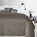 Produktbild Design91 Tagesdecke Alara Gesteppter Bettüberwurf Einfarbig Steppung 3D Geometrisches Muster Ganzjährig (Dunkelbeige 3, 220 x 240 cm)
