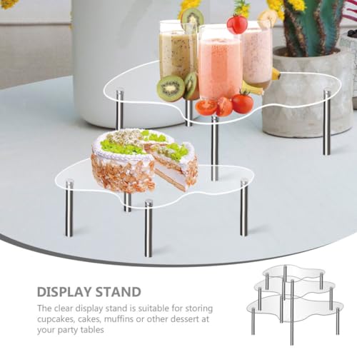Présentoir à gâteaux acrylique pour optimiser un buffet de fête encombré