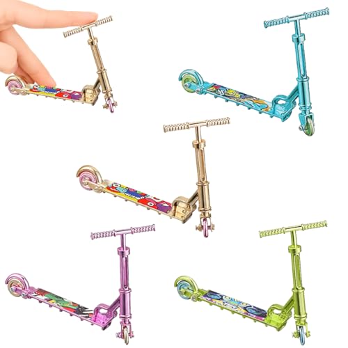 KEWUF 4 Pcs Mini skate doigt, Finger Skateboard avec Rampes de Skatepark, Finger Skate Park de Touche avec Mini Finger Skateboard Mini Fingerboard Parc de...