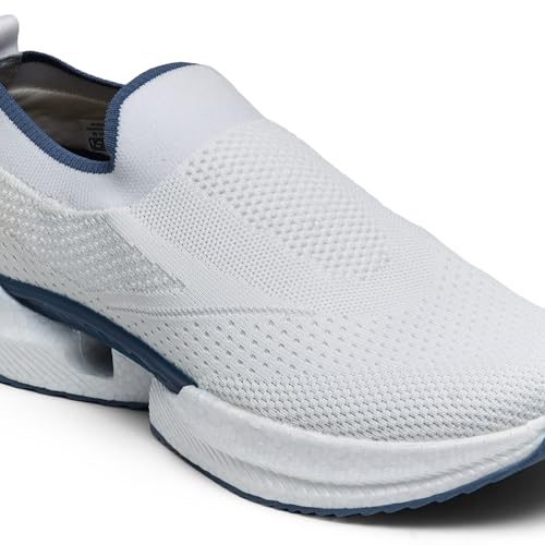 Image of Campus Men Karp Walking Shoes