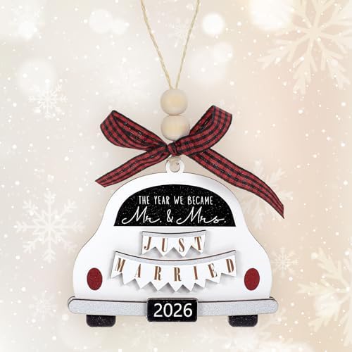 Wedding Gifts - 2026 Mr and Mrs Ornament Married Keepsake Bridal ...
