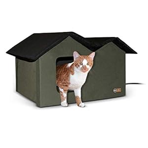 K&H Pet Products Heated Outdoor Cat House Extra-Wide Winter Shelter for Ferals – Cat House for Outdoor Cats, Heated Kitty House for Outside Weatherproof Insulated Protection 26.5″ X 21.5″ X 15.5″