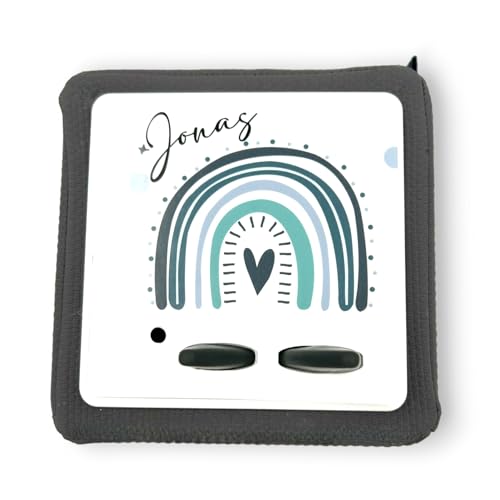 MilaBoo® laminierte Schutzfolie für Toniebox personalisiert I passgenau und selbstklebend auf hochwertiges Vinyl I optional mit Schutz für die Ladestation (Regenbogen blau)