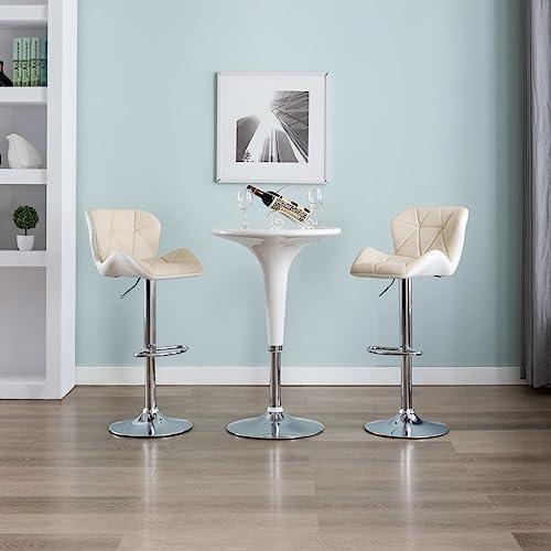 Tabourets de bar crème idéaux pour un îlot de cuisine convivial en famille