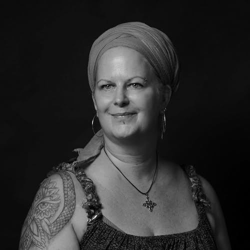 Couverture de Chroniques d&rsquo;une sage femme indocile