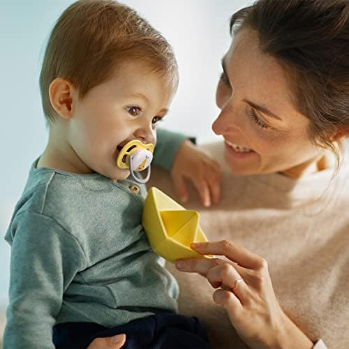 Smoczek Ultra Air Philips Avent, dla dzieci do 6 miesiąca życia, ortodontyczny i bez bisfenolu A, 2 szt., w zestawie sterylizator/torba do przenoszenia, SCF080/17