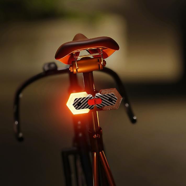 CB4C Clignotants avant et arrière de vélo – Télécommande sans fil LED avec klaxon fort de 120 dB – Rechargeable par USB IP65 étanche – Lumière d'avertissement de sécurité pour vélo électrique