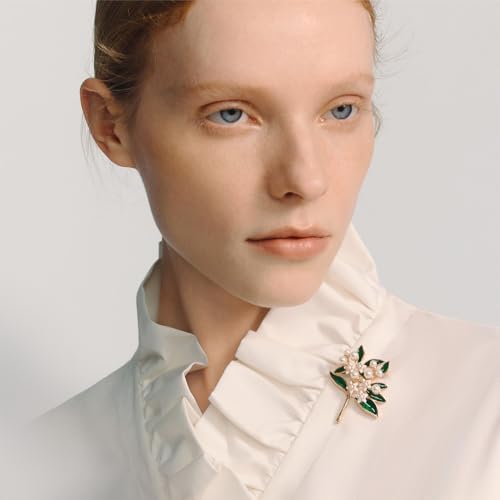 Image of SHE'S FREE STYLE JUST FOR YOU Handmade Gardenia Brooches and Pins For Women, Enamel Flower Brooch Green Leaves Pins Hand Dripping Oil Jewelry Brooch Pins Fashion Garland Safety Pins