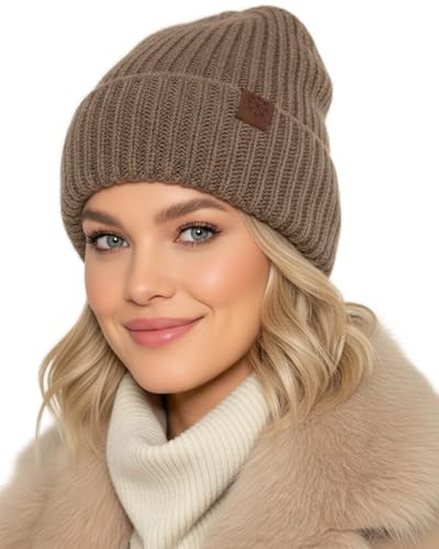 Baesics Wintermütze Taupe Unisex – Warme Strickmütze Beanie, Elegante und elastische Mütze für Herbst & Winter, weich gestrickt, modisch & zeitlos, One Size