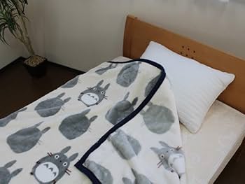 Amazon｜となりのトトロ 毛布（大トトロシルエット） (・シングル（200