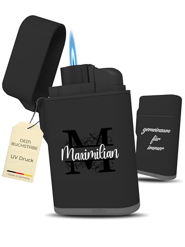 Meinearmbänder Personalisiertes Feuerzeug mit Initialen – Hochwertiger UV-Druck auf sturmfestem Feuerzeug – Langlebig, nachfüllbar & Winddicht – Ideale Geschenkidee für Männer zum Vatertag Meinearmbänder Personalisiertes Feuerzeug mit Initialen – Hochwertiger UV-Druck auf sturmfestem Feuerzeug – Langlebig, nachfüllbar & Winddicht – Ideale Geschenkidee für Männer zum Vatertag