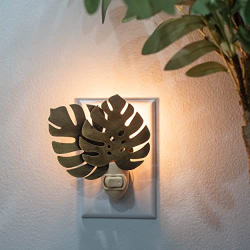 Image of CTW 370757 Antique Brass Monstera Leaf Night Light, 3.25-inch Height