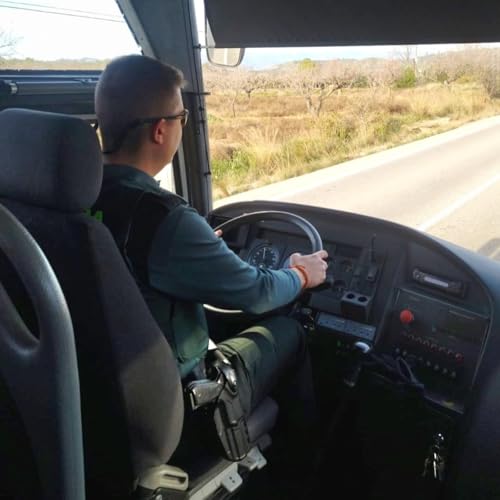 Rodri, guardia civil destinado en el Ser vicio de Material M&oacute;vil - Automovilismo T06 #04 #75