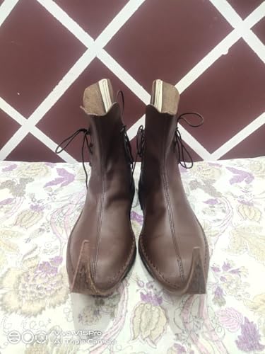 Image of Medieval Poulaine Leather Ankle Shoes - Handmade Roman Costume Footwear for Men - LARP, Renaissance, and Reenactment Boots.