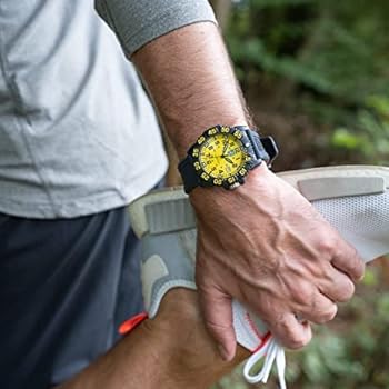 Amazon | ルミノックス LUMINOX G Sea Lion X2.2055.1 イエロー