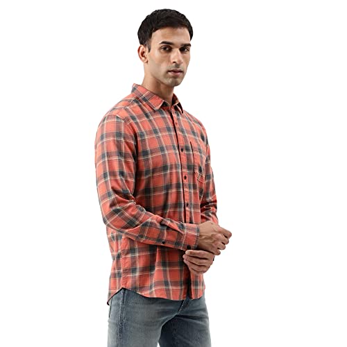 Image of Wrangler Men's Regular Fit Shirts