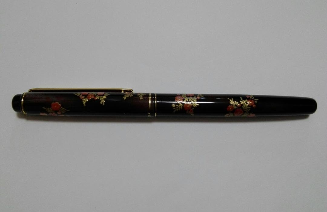 輪島沈金筆ペン 輪島上塗り万年筆〈沈金〉 | 万年筆 KEMMA ｜株式会社 秋田研磨工業