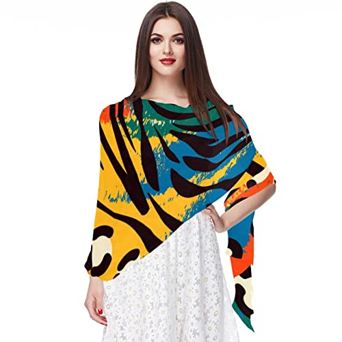 Foulard en mousseline de soie fluide pour sublimer une tenue de plage ou un hijab