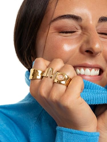 Miniatura 4 de SINGULARU - Anillo Personalizado Letter Signet. Macizo Ajustable. Latón con Acabado Baño de Oro de 18 Kt. Talla Unica. Joyas para Mujer. Letra A-Z
