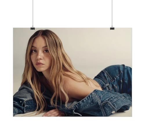 Sydney Sweeney has good jeans Sydney Sweeney 18 x 24in