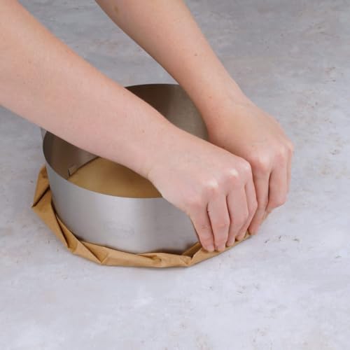 Foto von Dr. Oetker 1919 Tortenring Ø16- Ø30cm, flexibel verstellbar, perfekt geeignet für Schichttorten, mit zwei Griffen zum Ziehen, (Farbe: silber), Menge: 1 Stück