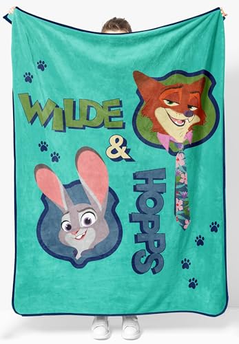 Jay Franco Plush Throw Blanket – 46