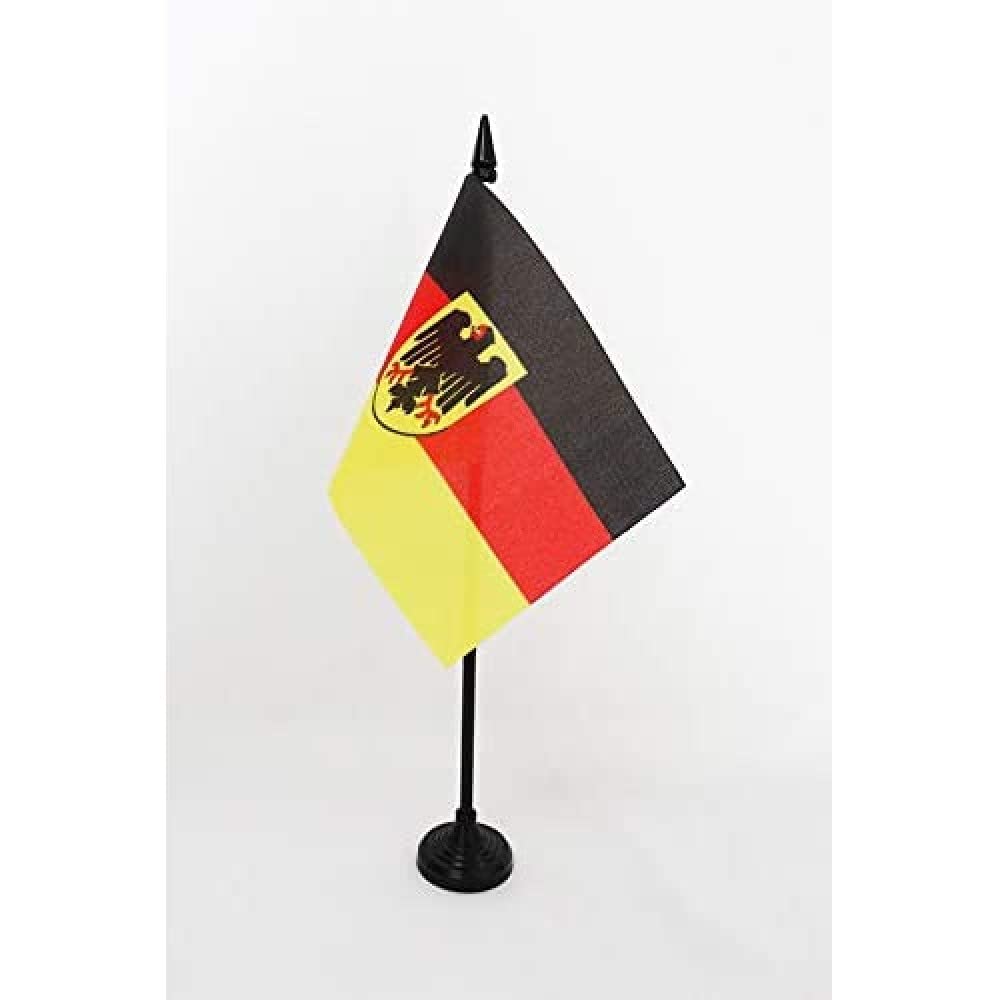 AZ FLAG Flaga na Biurko Niemcy z orłem 15x10 cm Plastikowa Podstawa | Do wnętrz flaga biurkowa niemiecki Deutschland mit Adler szyte wykończenie ze wzmocnionymi krawędziami z plastikowy maszt