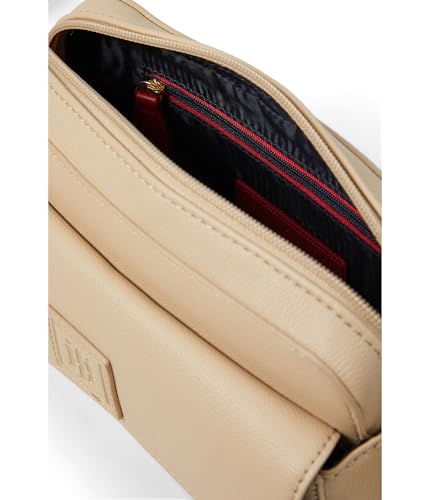 Image of Tommy Hilfiger Women's Lucille II Flap Camera Crossbody