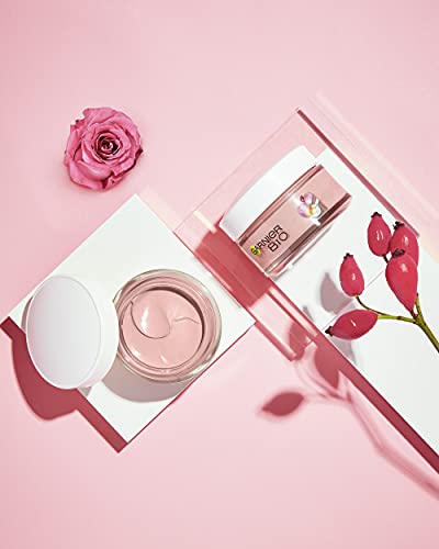 Garnier Face Cream, Bio Rosy Glow 3-in-1 Rose Cream, for tired, dull skin, gives the skin a youthful glow, nourishes and firms the skin with organic rose hip oil and vitamin C, 50 ml - Image 7