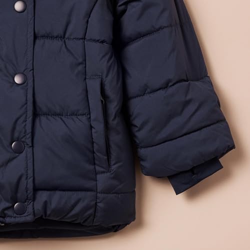 Image of Amazon Essentials Girls and Toddlers' Heavyweight Hooded Puffer Coat, Water-Resistant