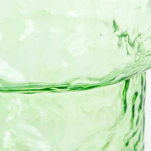 Vase en verre vert grand format idéal pour sublimer vos bouquets de salon