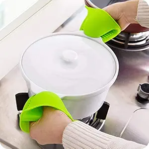 HS Enterprise Silicone Pot Holder Heat Resistant, Oven Mitts Glove Cooking Pinch Grips Glove Hand Clip Convenient Pot Holder Kitchen Pot Holder Utensil Tool (Multicolor)