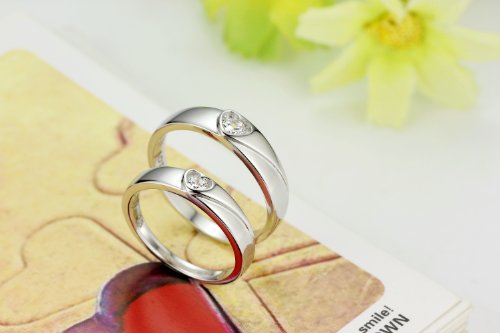 Moon Wings - Anello da donna in vero argento