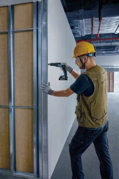 Bosch Professional GTB 185-LI Akülü Vidalama Makinesi (2 x 2.0 Ah; Case)