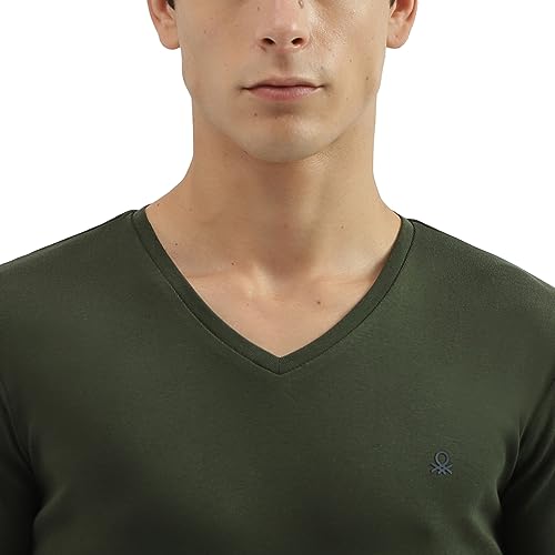 Image of UNITED COLORS OF BENETTON Men's Cotton Solid Regular Fit T-Shirt
