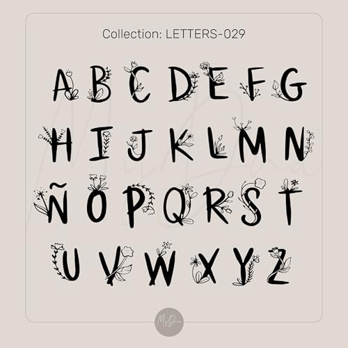 Collier de lettres fleuries sous forme de médaillon ovale, le cadeau idéal