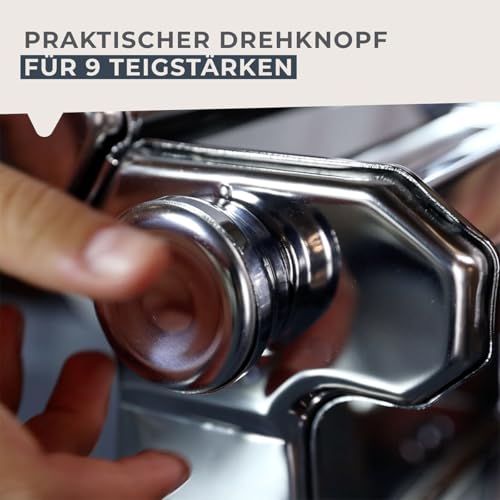 Foto von Fackelmann #easyprepare Nudelmaschine für leckere Pasta – Aufsätze für Lasagneblätter, Tagliatelle & Spaghetti – Inklusive Tischhalterung und Anti-Rutsch-Boden, Weiß/Blau-grau