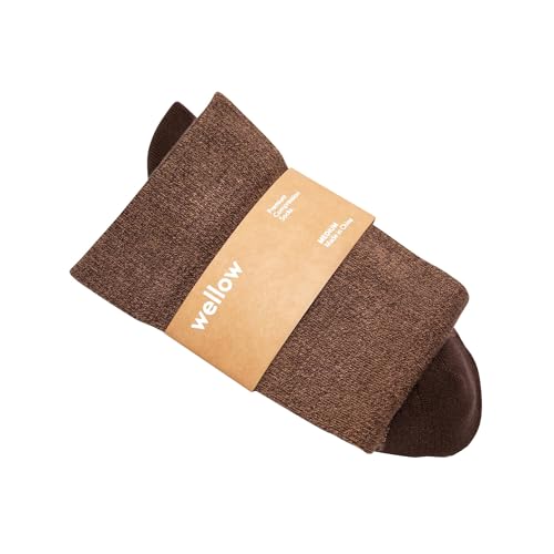 Image of Wellow Knee High Compression Socks for Men & Women, 18-25 mmHg, Bamboo Viscose, Swelling Relief