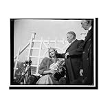 Snapshots of the Past Senate Majority Leader crowns Cherry Blossom Queen. Washington, D.C.