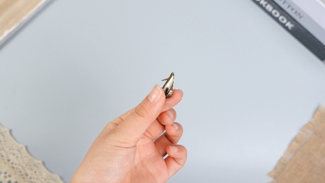 15-Piece Silver Picture Hanging Hooks - 20lb Capacity Push Pin Hangers For Walls