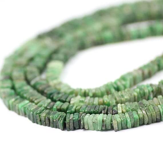 Perles en émeraude naturelle 4-5 mm square heshi vert foncé pour création